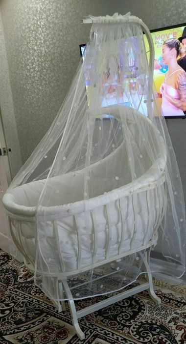 Lyulka krovatka s mayatni