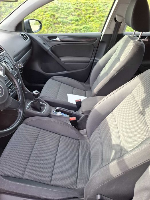 Volkswagen Golf 6 – 1.6 TDI •105 CP•An 2010Euro5•233k km•Gri metalizat