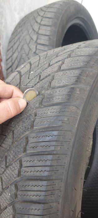 Комплект 4 зимни гуми 245/45 R18 100H XL – като нови, само на 500 км