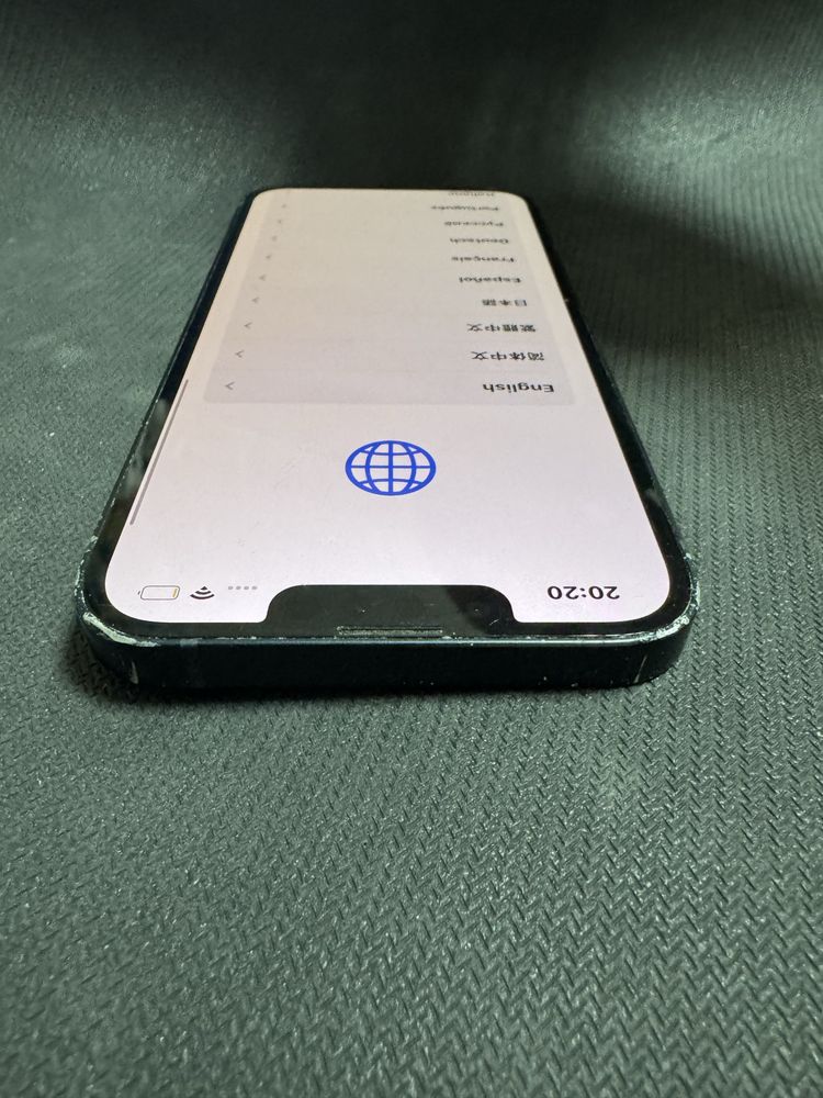 iPhone 13 128gb - заключен с айклауд