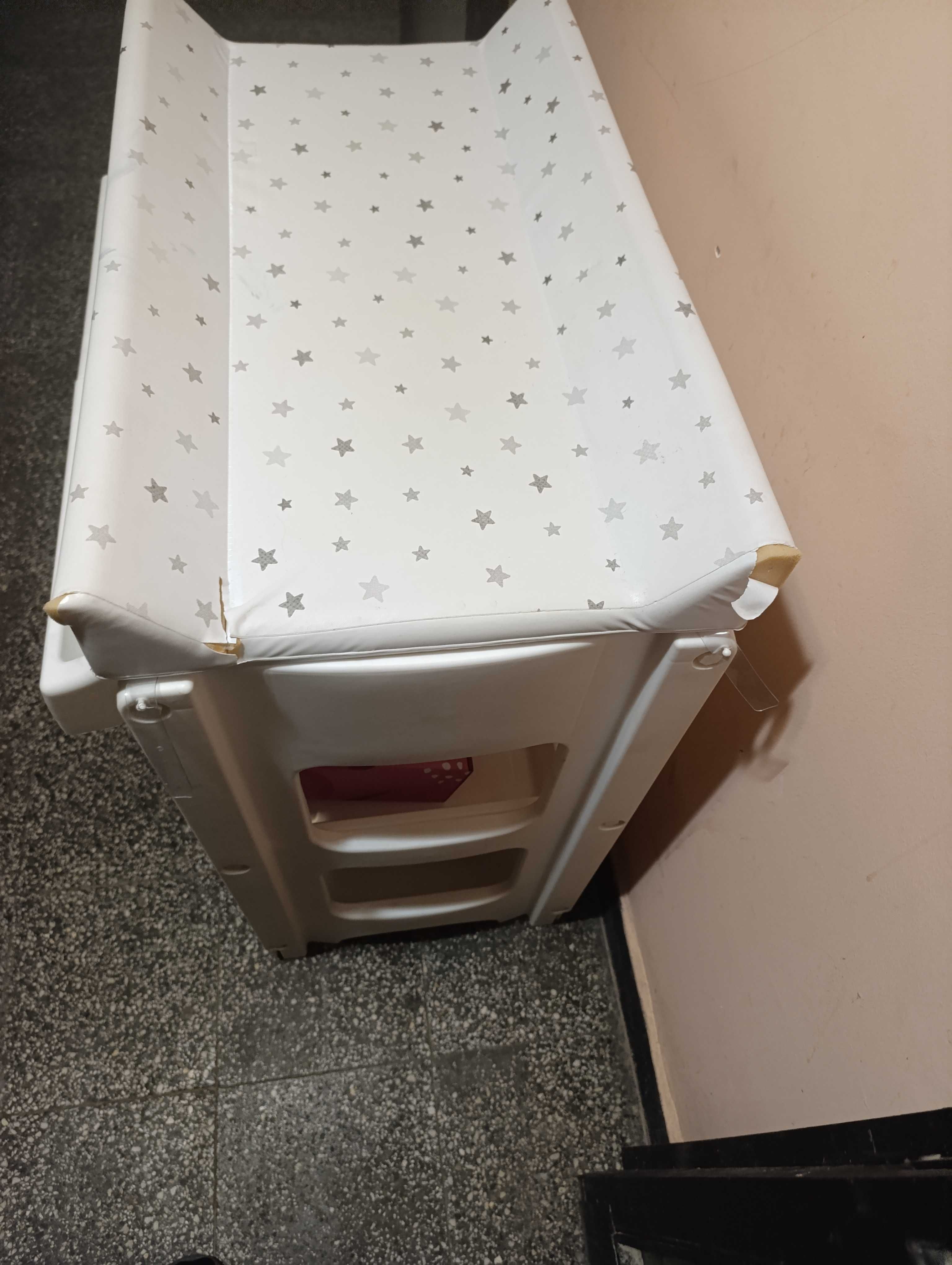 Бебешка вана с повивалник