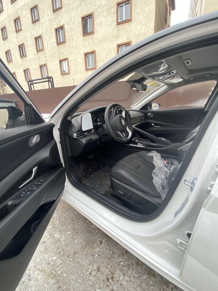 Продается HYUNDAI ELANTRA 2024