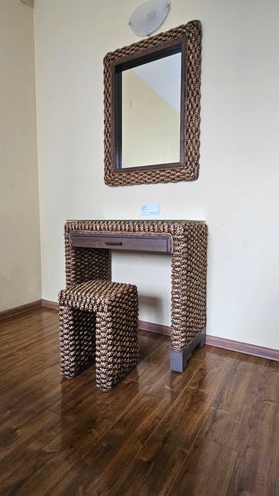 Сет тоалетка с огледало от ратан. Нова цена до 10.12.2025