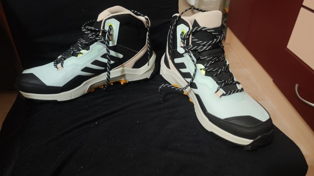 Туристически обувки ADIDAS  TERREX AX4 Mid GORE-TEX