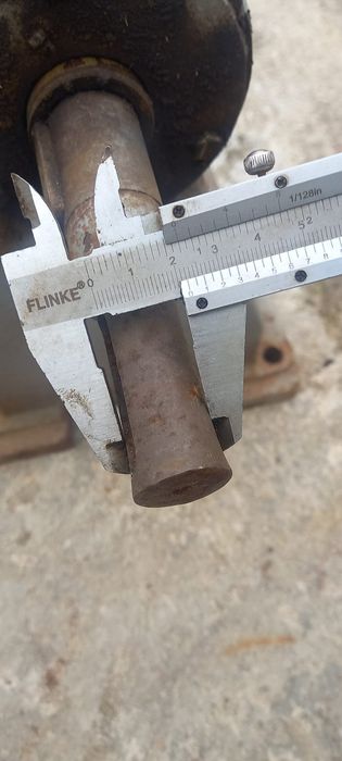 Ax transmisie pe rulmenți