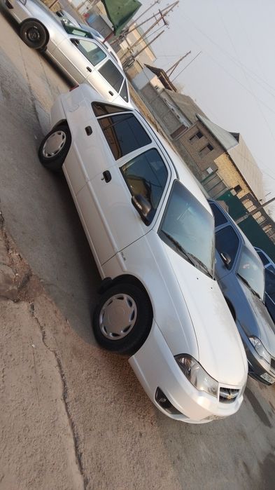 НексиЯ 2 . 1.6 мотор