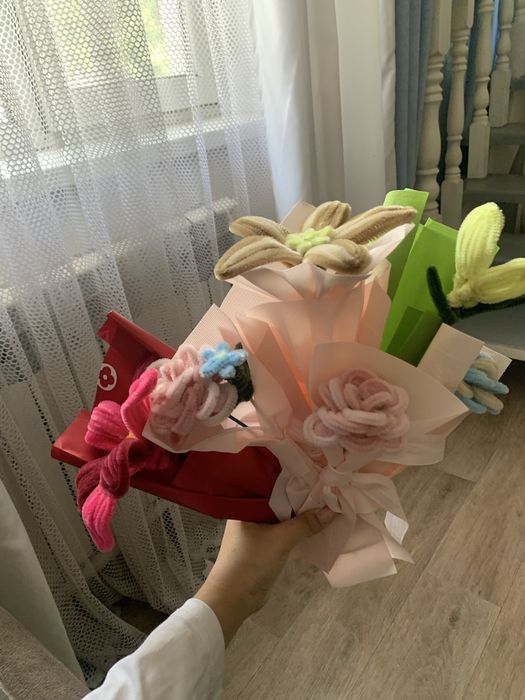 Цветы из пушистой проволоки