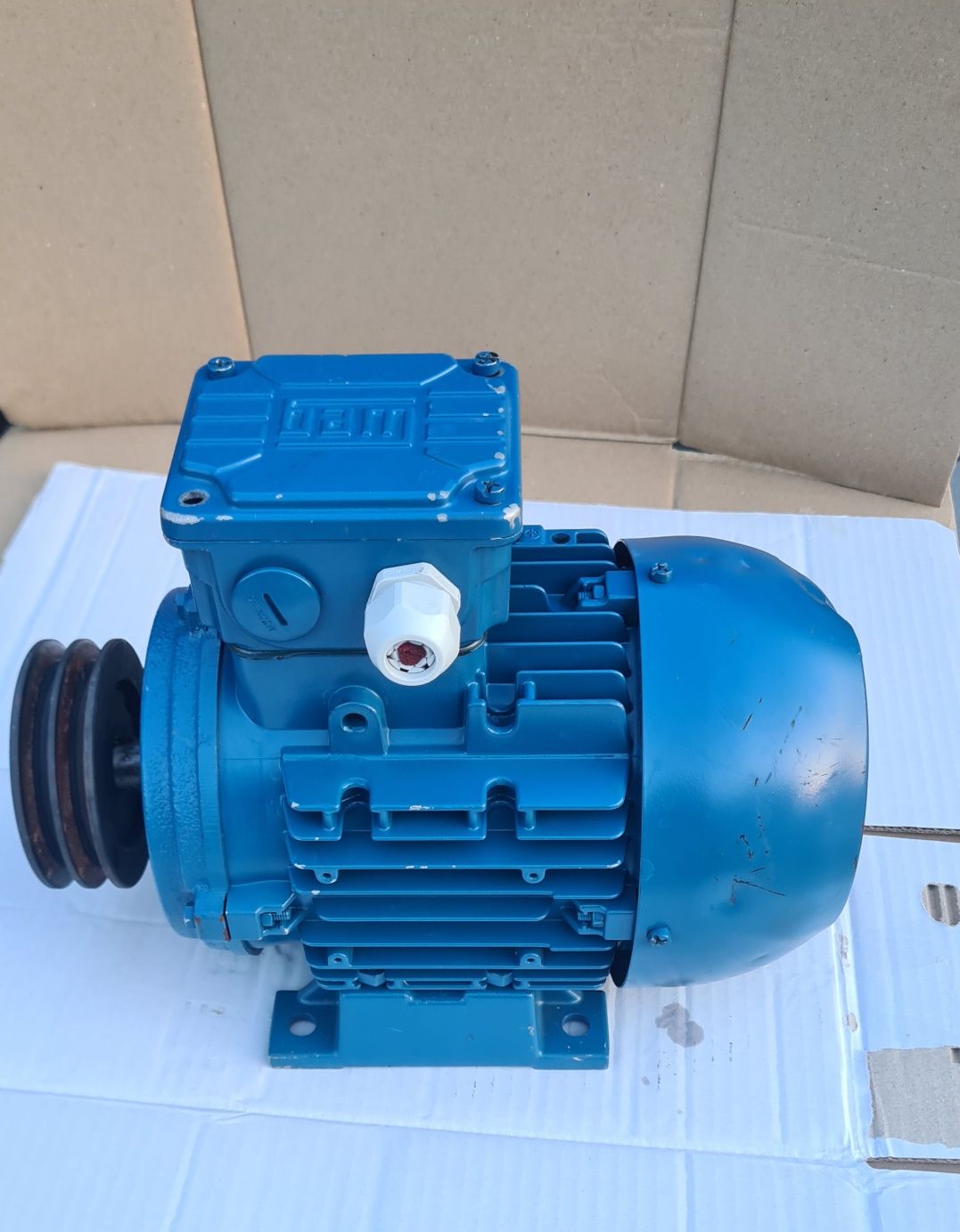 Motor electric 220v/380v-0,75kw .1740RPM