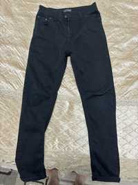 Черные джинсы Armani
