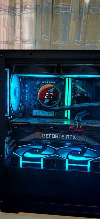 Яко Геймърско РС I5 14600K/32Gb/512GB SSD+1Tb SSD/RTX 3080 10G/Гаранци