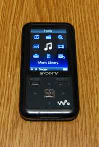 Sony Walkman NWZ S616F E444 4 8 GB MP3 MP4 FM player