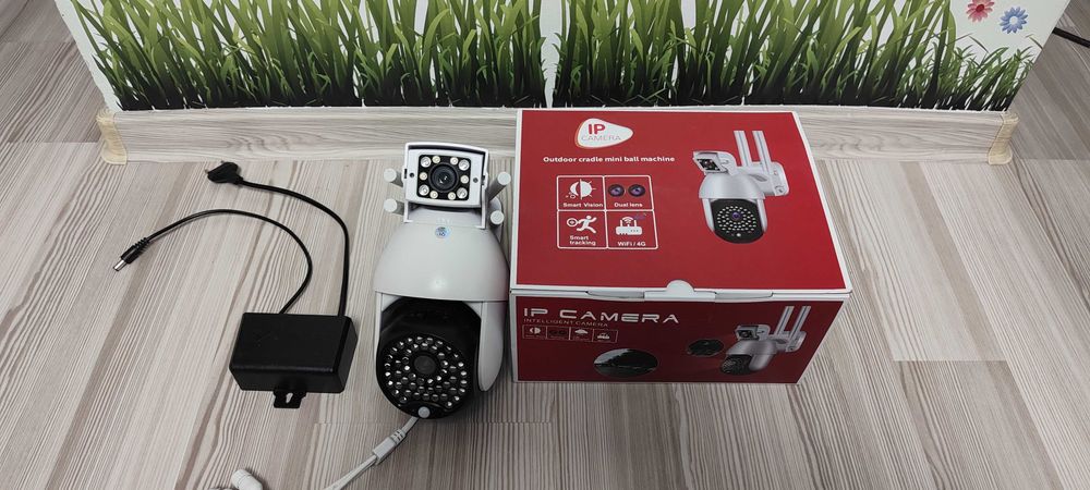 Camera inteligenta wifi rezistenta la apa