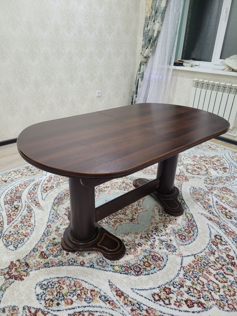 Продам стол и стулья