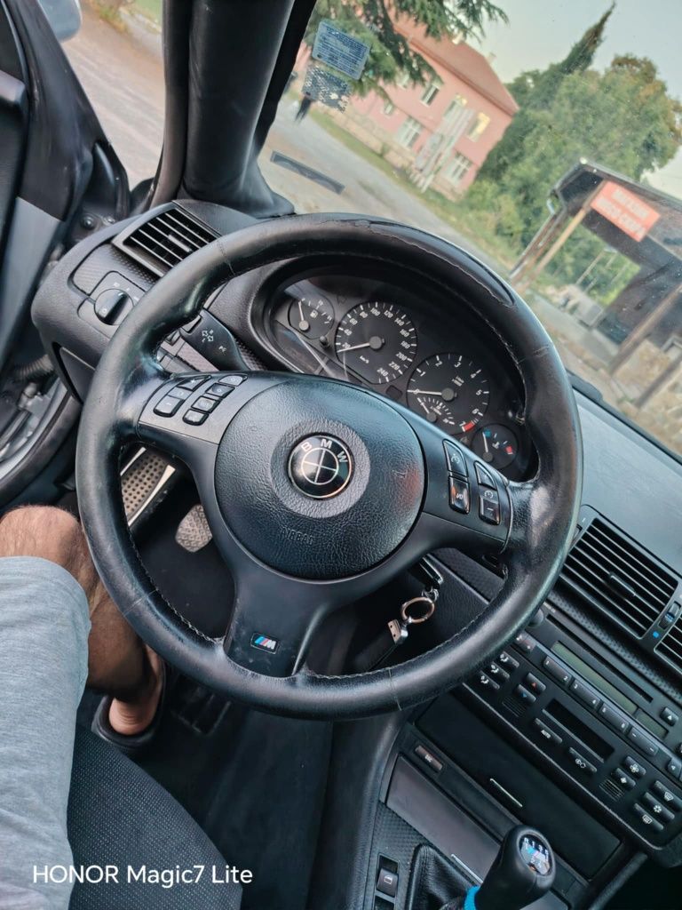 Бмв 318 ци колата е в добро състояние