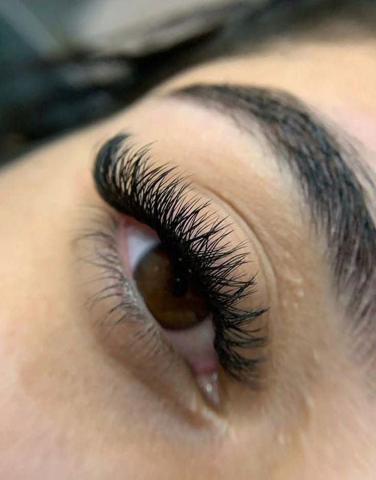 Наращивания ресниц любой объем со скидкой 3500тг