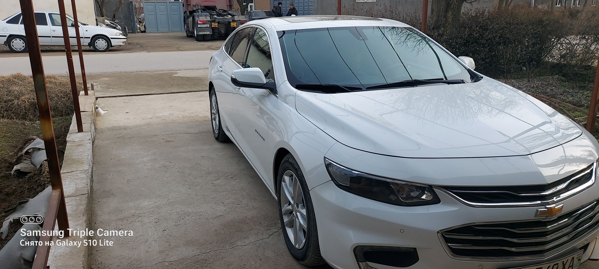 Chevrolit Malibu 2 sotiladi