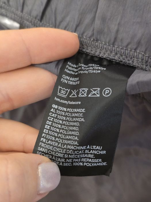 Pantaloni H&M subtiri