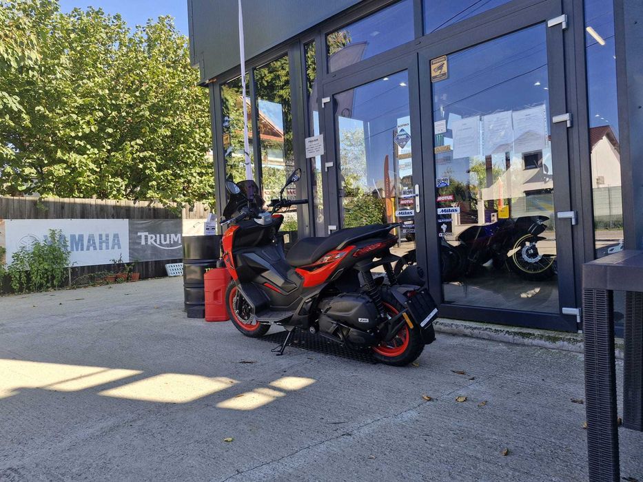 Aprilia SR GT 125 -se conduce cu B--stoc EST BIKE Campina