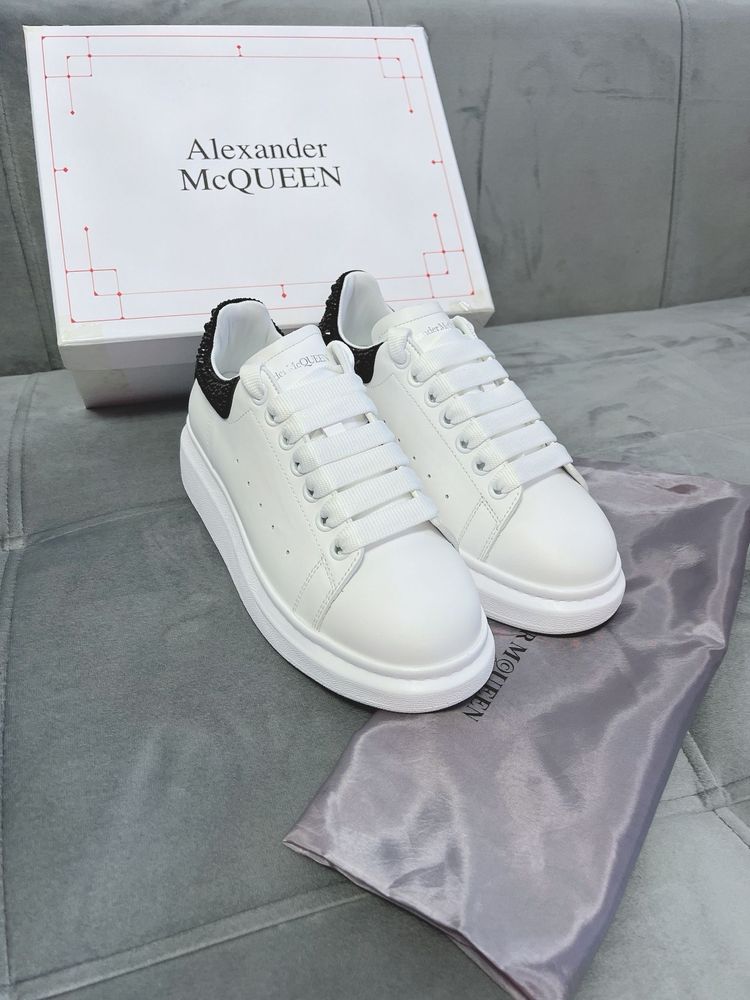 Adidasi Alexander Mcqueen Crystal White Black