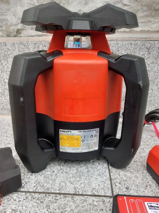 Ротационен лазарен нивелир Hilti PR 30-HVS A12 Хилти