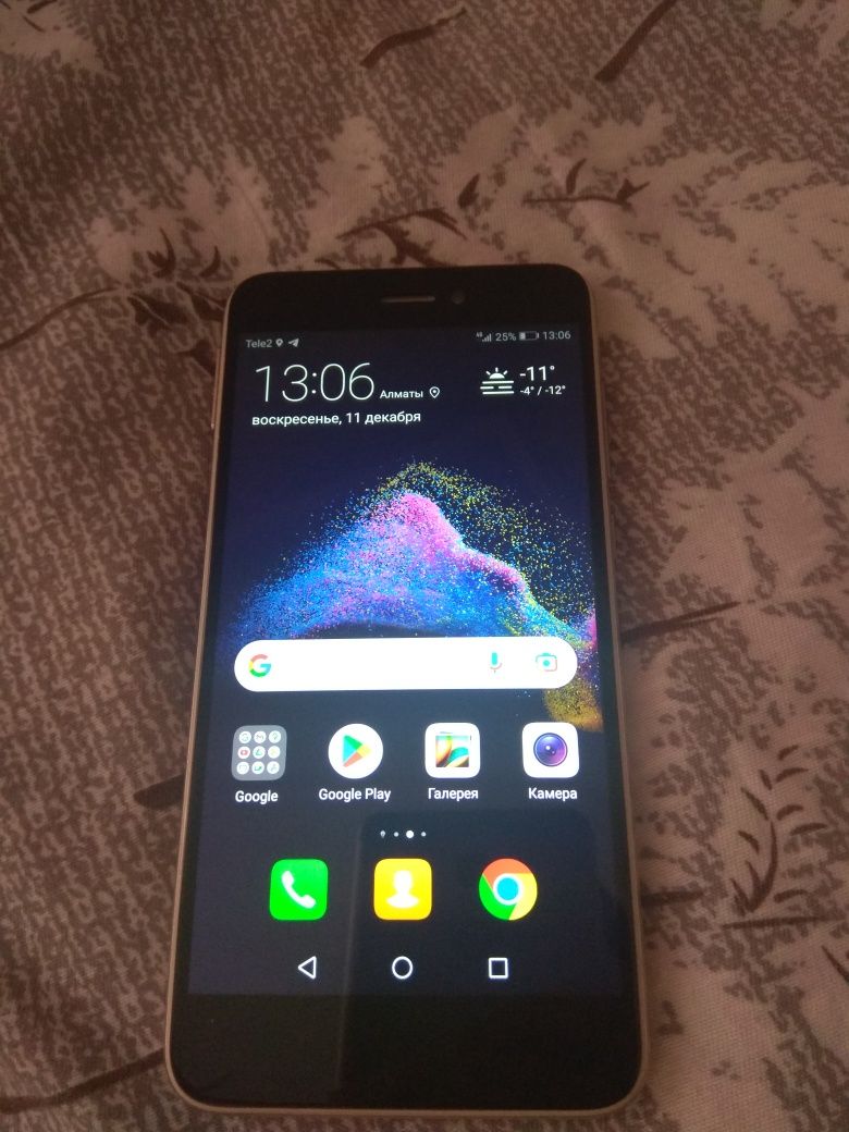 Продам Huawei P8 Lite