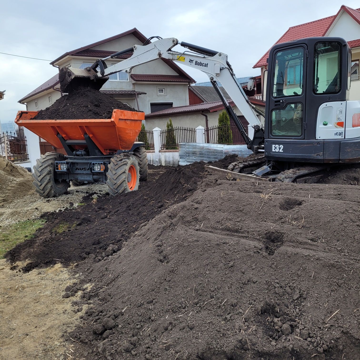 Excavări săpături demolări miniexcavator  excavator prestări servicii