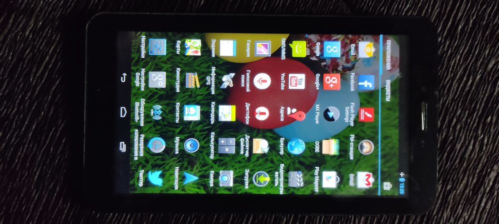 Продам планшет NUMI 3 G Sword