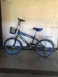 Vand bicicleta putin folosita