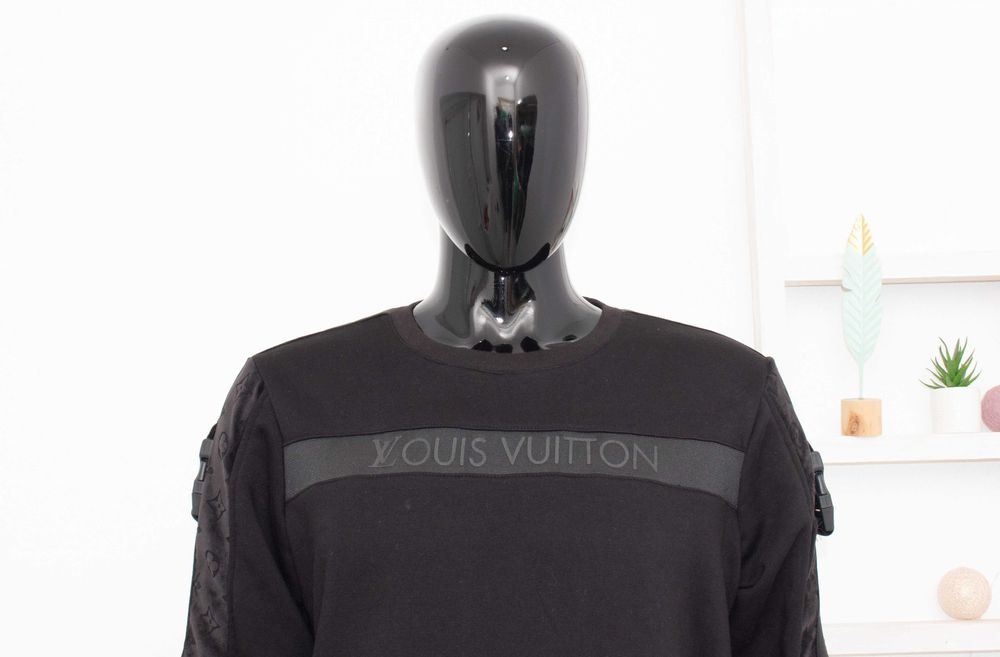 Louis Vuitton мъжки пуловер тип суичър черен плюш на ръкавите М