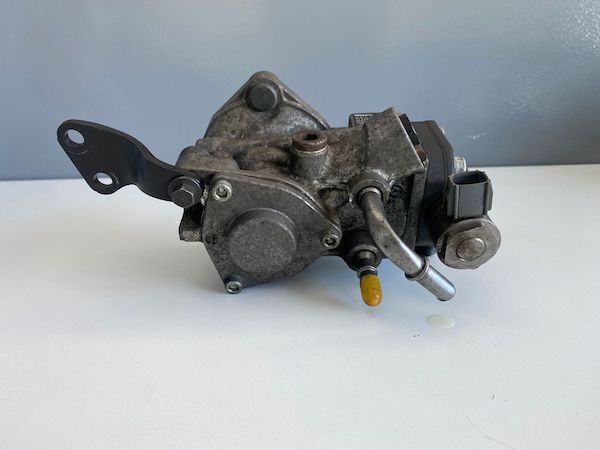 Pompa inalta presiune Volvo S60 V70 XC60 XC70 XC90 V60 V90 S90 2014+ 31405129