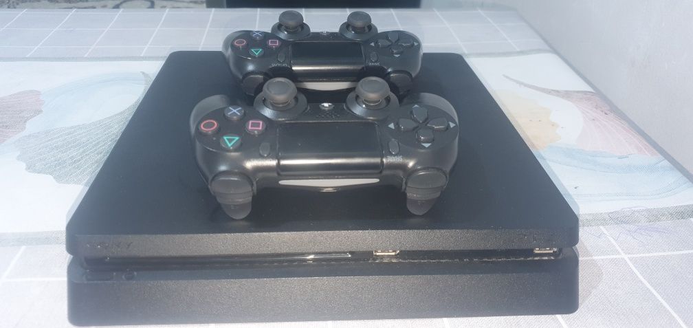 Playstation 4 pro 1 tb