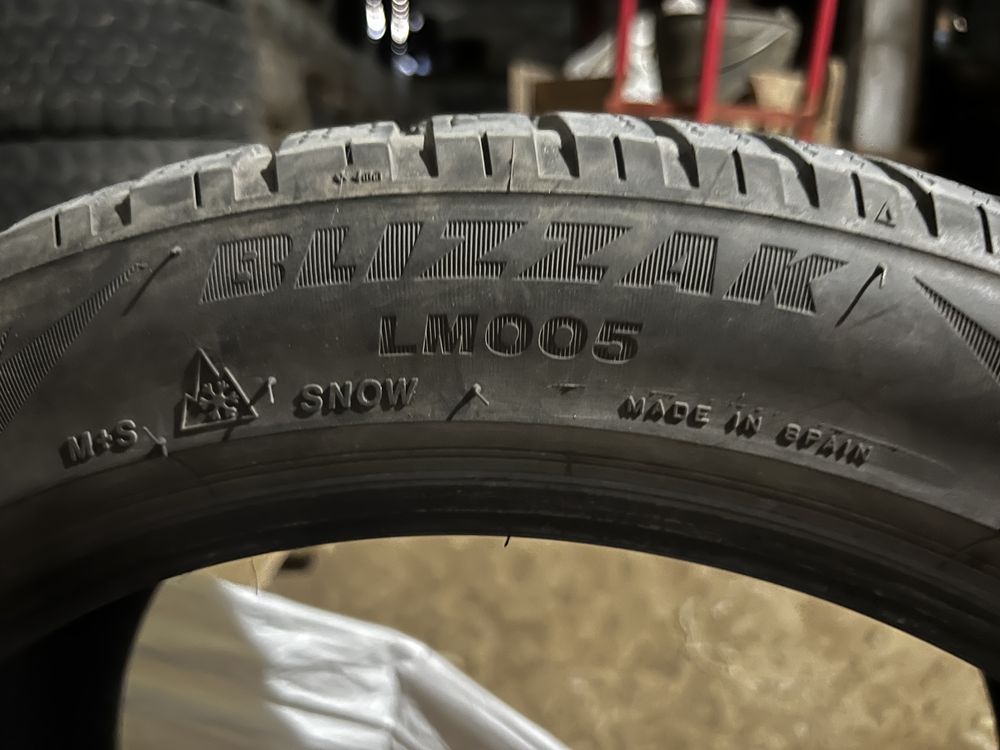 Зимни Гуми 235/45/r18 Bridgestone Blizzak