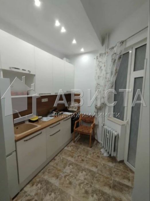 Дава се под наем Двустаен апартамент в София, Център - 66 кв.м за 800 € - Снимка #3