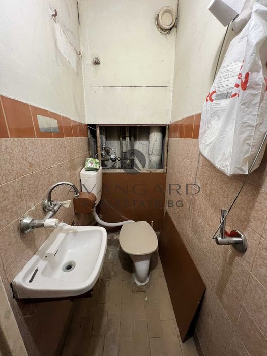 Продава се Тристаен апартамент в Пловдив, Кючук Париж - 88 кв.м за 1391 €/кв.м - Снимка #7