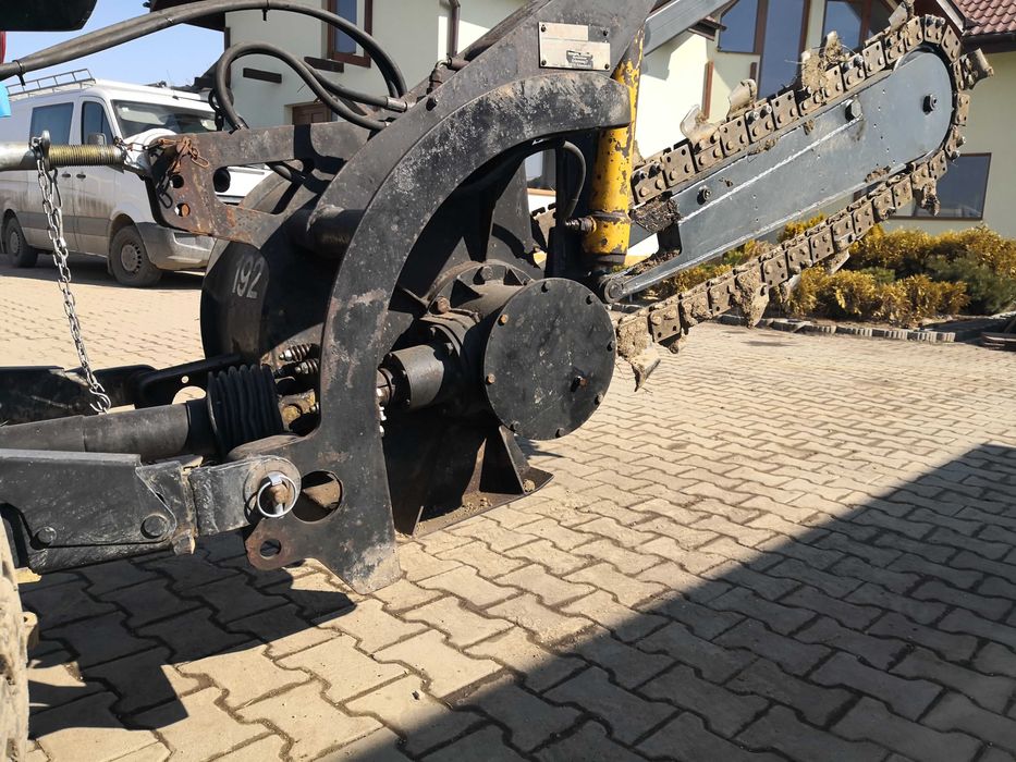 Atasament tip trenchers/săpător de șanțuri AFT100/priza putere tractor