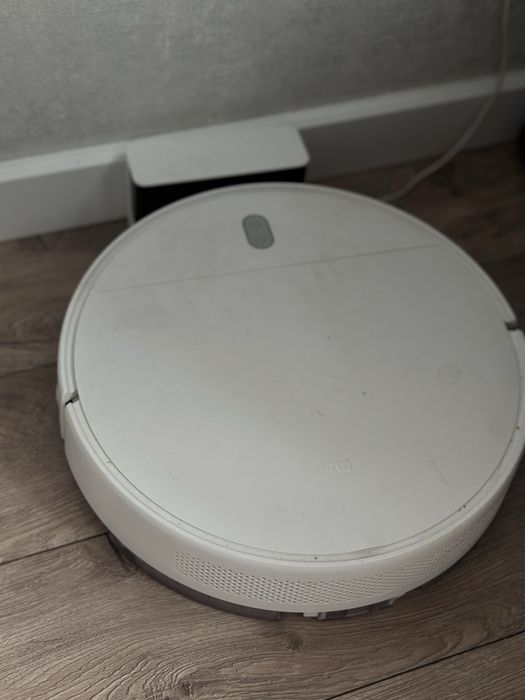 Продается робот пылесос