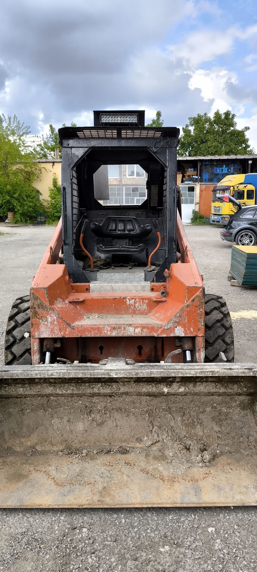 Челен товарач Thomas М55 173
