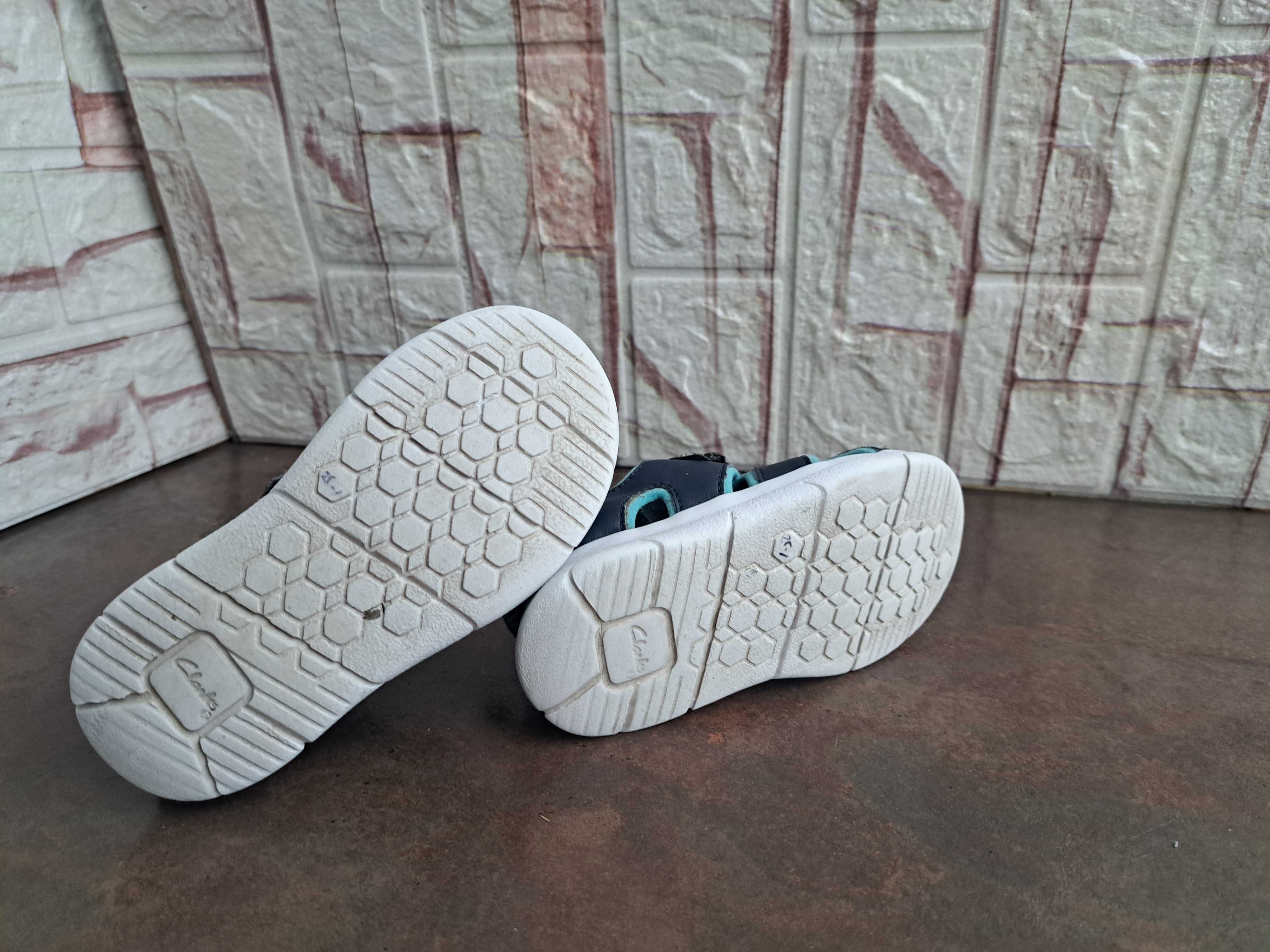 детски сандали,Clarks,летни отворени обувки за момче,номер23
