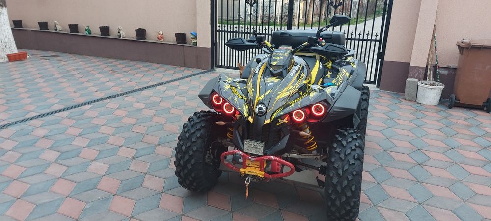 Can Am Renegade 800R cu servodirectie