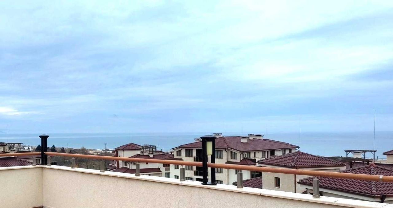 Продава се Тристаен апартамент в с. Шкорпиловци, Област Варна - 89 кв.м за 1090 €/кв.м - Снимка #1