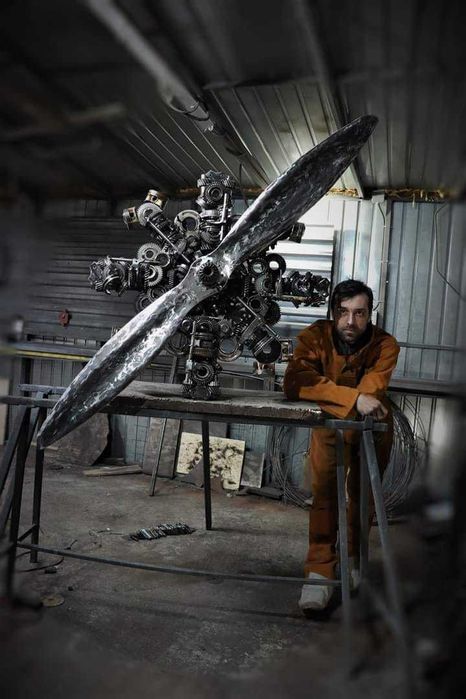 Sculptura Elice mare fier reciclat si tabla debitata-Razvan Ghita