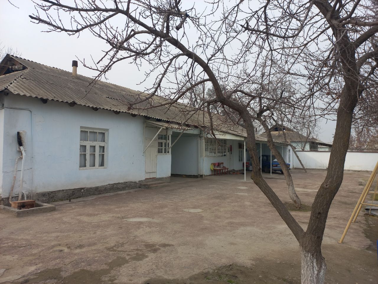 Guliston tumani Mustaqillik MFY da Uy Sotiladi
