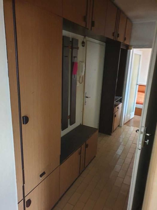 Дава се под наем Двустаен апартамент в Бургас, Славейков - 64 кв.м за 175 € - Снимка #1