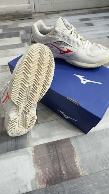 Детски унисекс тенис маратонки Mizuno Breakshot 3 Jr Cc