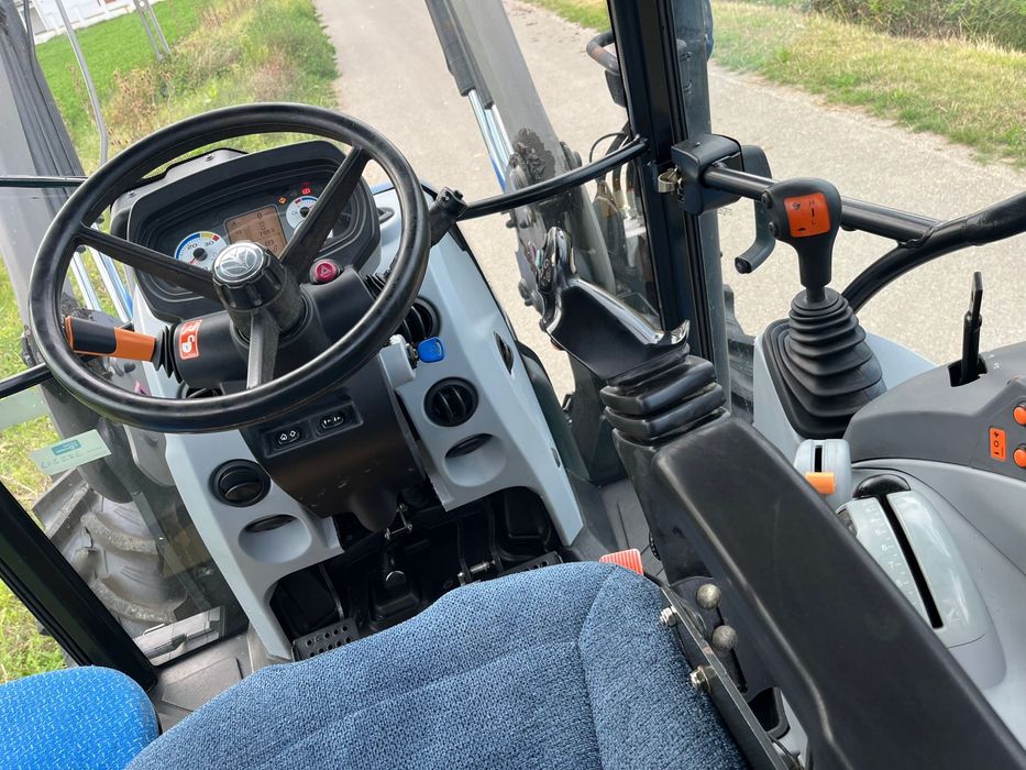 Tractor new holland