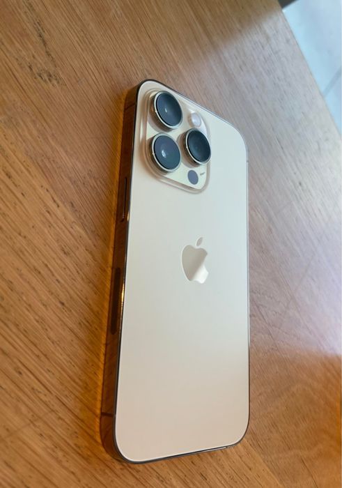 Iphone 14 pro gold