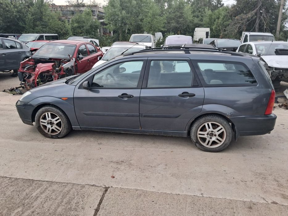 Dezmembrez ford focus break , 1.6i