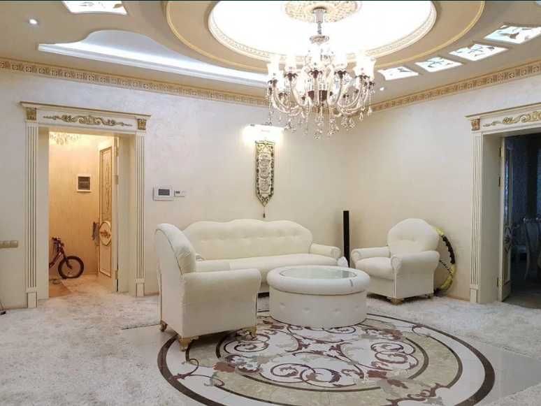 Бобур парк Яккасарой 5 ком  Сдаётся роскошная квартира в нов