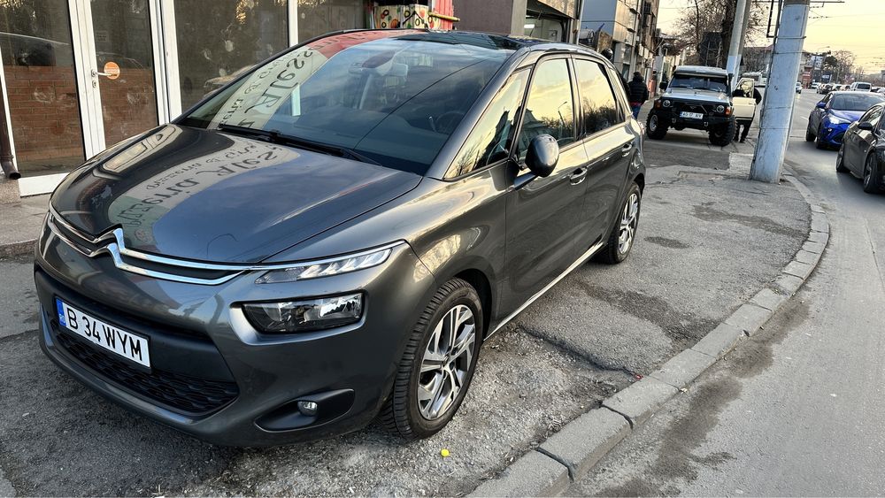 Citroen C4 Picasso II din 2016 - automat nu robotizat