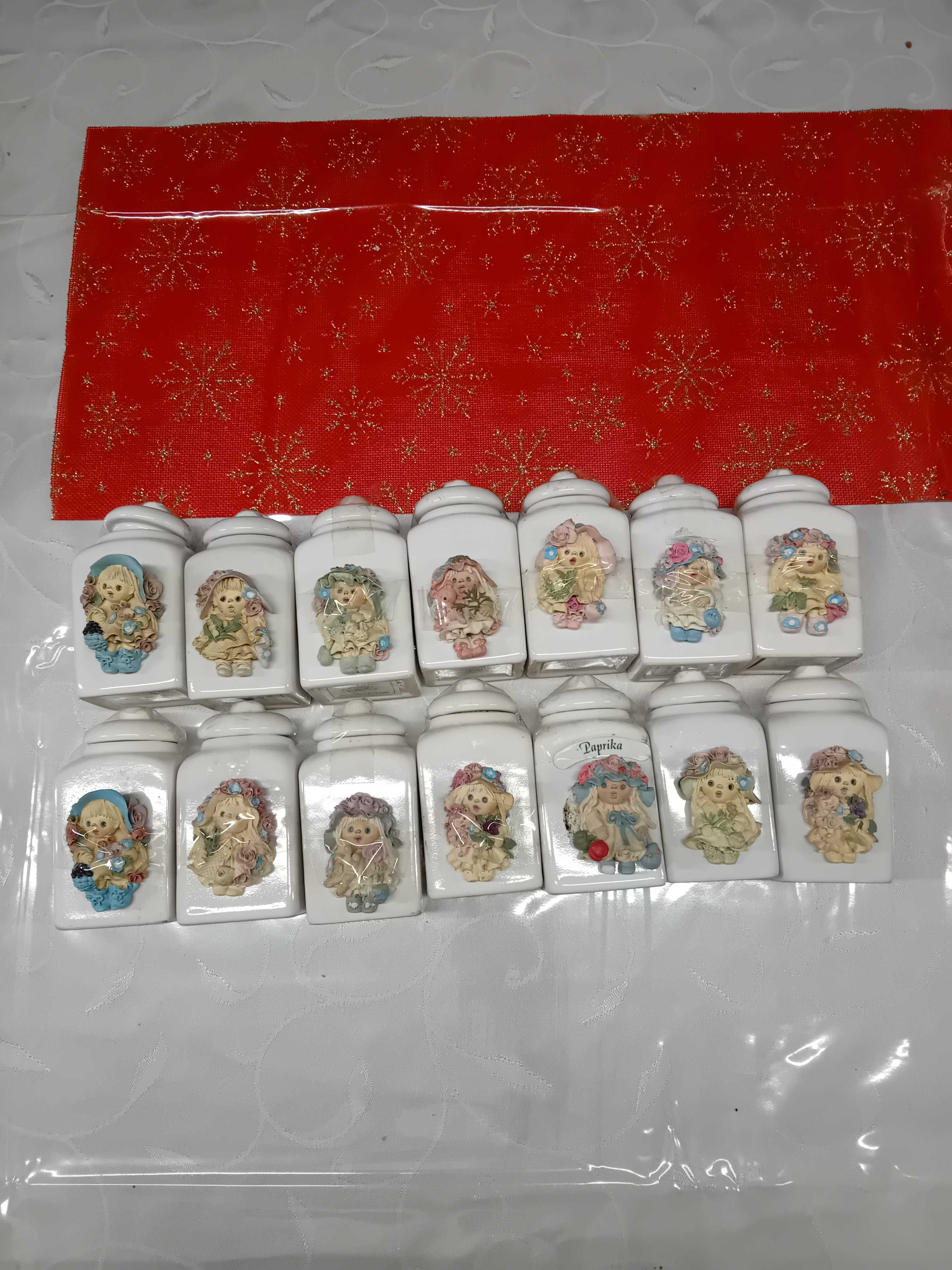 Буркани за подправки
